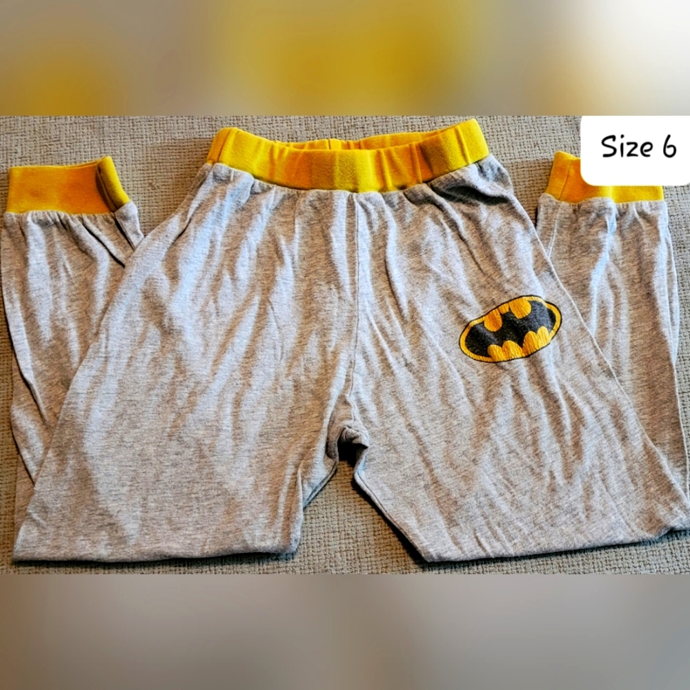 Boys size 6 Batman pajama pants